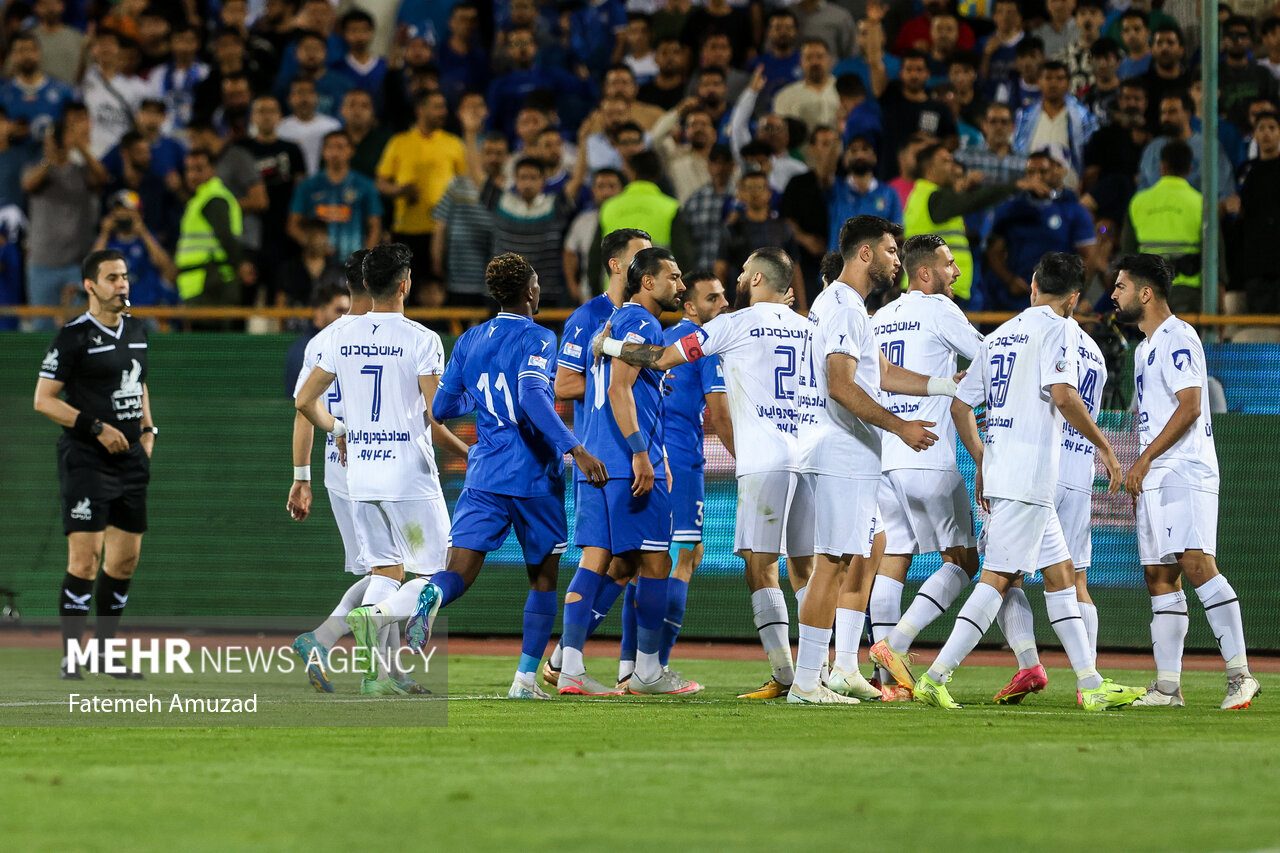 تغییری که استقلال با سرمربی جدید کرد؛چند بازیکن برای فصل بعد نیاز است؟