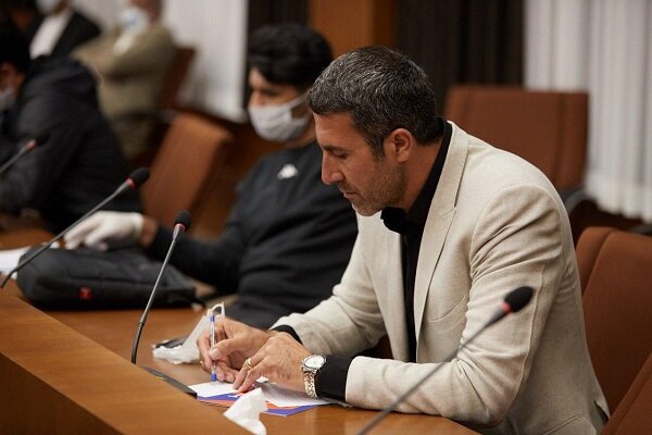 تفرقهافکنی به شیوه انگلیسیهادروالیبال/چرا مخالفان سکوت کردهاند