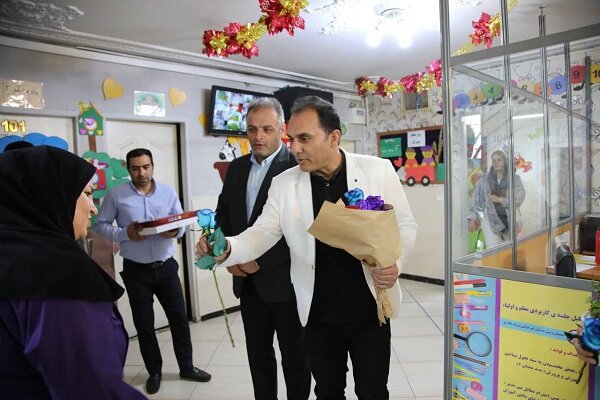 تقدیر سجاد انوشیروانی و کوروش باقری از معلمان