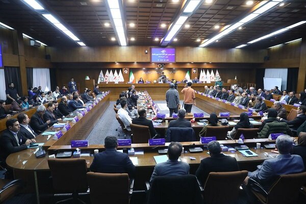 تقوی: میلیاردها پول در چرخه والیبال بدون نظارت میچرخد