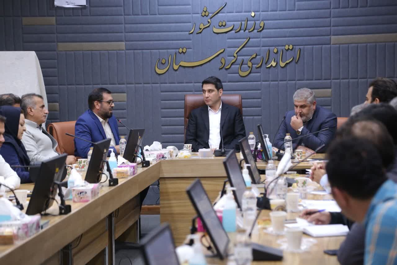 تلاش هنرمندان در معرفی آداب و رسوم مریوان ارزشمند
است