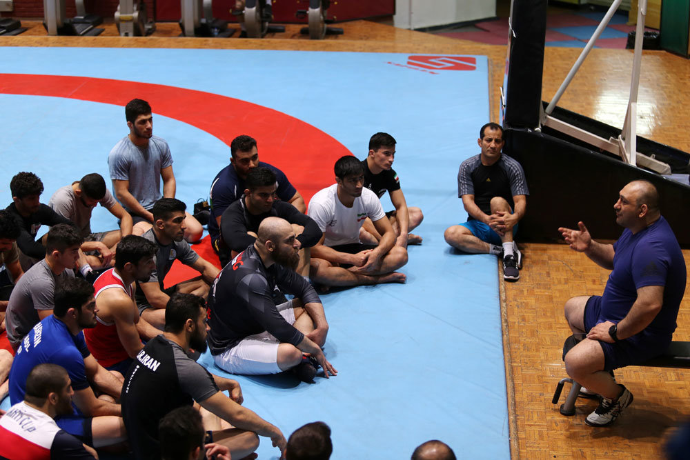 تمامی آزادکاران شانس کسب مدال هستند/در لیگ امسال حضور خواهیم داشت