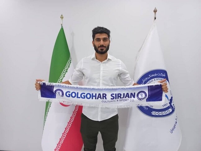 تمدید قرارداد میلاد زکیپور با گل گهر سیرجان