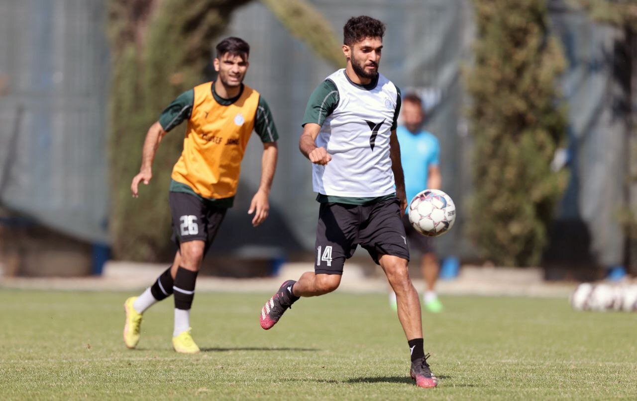 تمرین استقلال تحت تاثیر انتقال بازیکن فرانسوی به بیمارستان