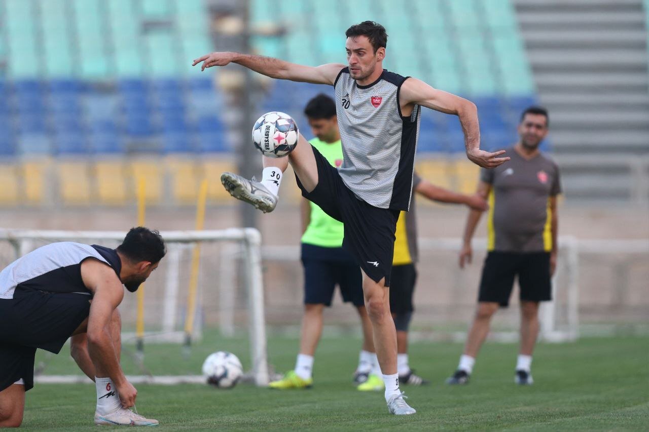 تمرین سنگین پرسپولیس برای بازی حساس آسیایی مقابل چشمان بیرانوند