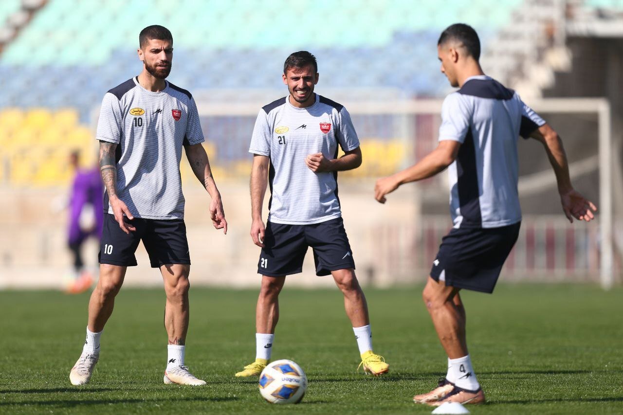 تمرین پرسپولیس با صحبت های یحیی گلمحمدی