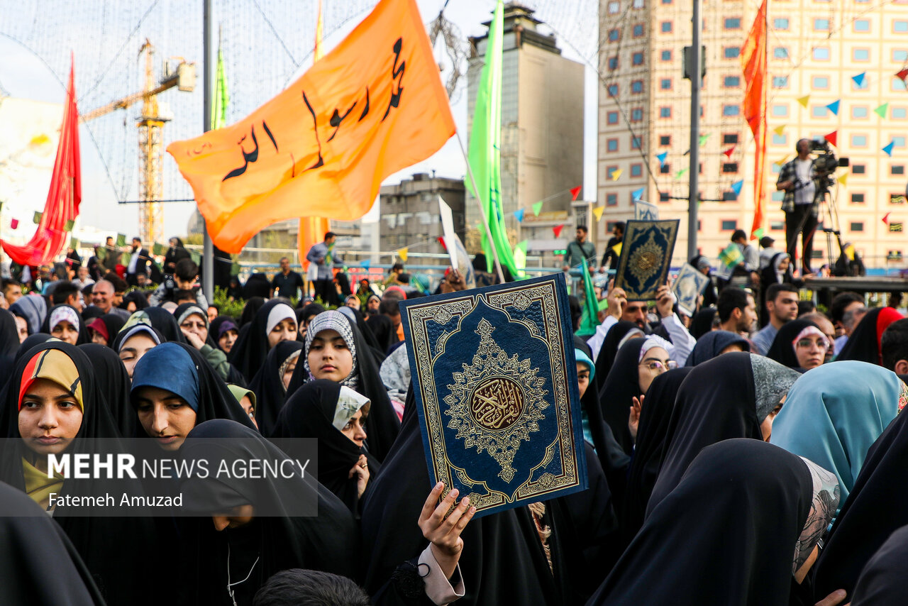 تمهیدات ترافیکی ویژه جشن میلاد پیامبر و امام جعفر صادق
(ع)