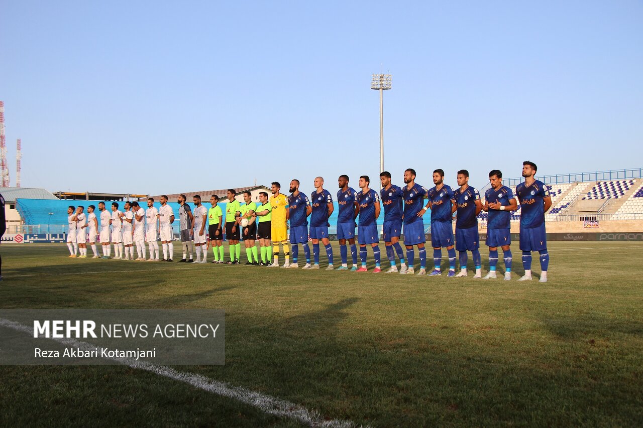 تهدید عجیب آبیها؛ استقلال نیمه دوم دیدار با مس به زمین نمیآید!