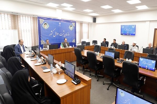 تهیه و تدوین هر چه سریع‌تر آیین نامه قانون جامع ثبت احوال