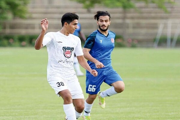 توافق نهایی بازیکن ذوب آهن اصفهان با پرسپولیس