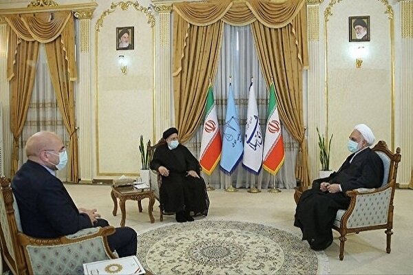 تورم، مسکن و ناهنجاریهای اجتماعی سه محور نشست سران قوا