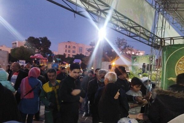 توزیع بیش از ۸۷۰۰ افطاری ساده در منطقه ۱۳