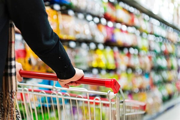 توزیع کالاهای اساسی ویژه رمضان در ۴۲۰ فروشگاه منتخب کردستان