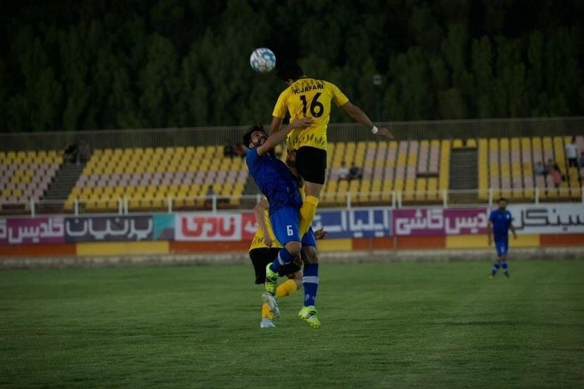 توقف شمس آذر در برابر استقلال ملاثانی