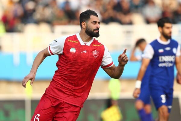 توقف پرسپولیس برابر استقلال خوزستان در یک نیمه جنجالی و
پراتفاق