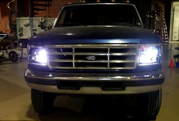 توقیف ۶۰۰ خودرو در استان سمنان/ راهی برای فرار از قانون نیست