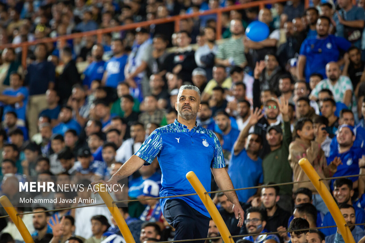 توهین تماشاگران دلیل مشترک تنبیه انضباطی استقلال و پرسپولیس