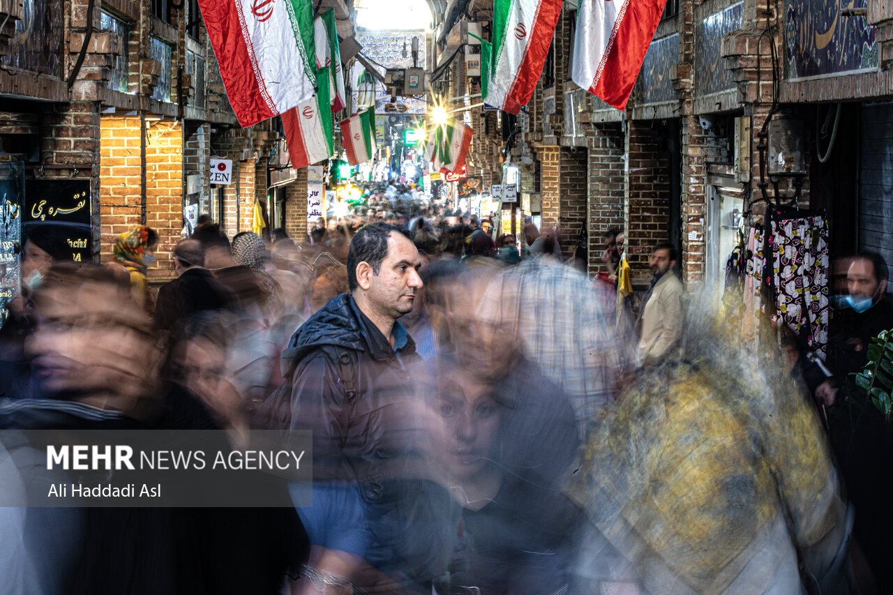 تکاپوی خرید شب عید در بازار تهران