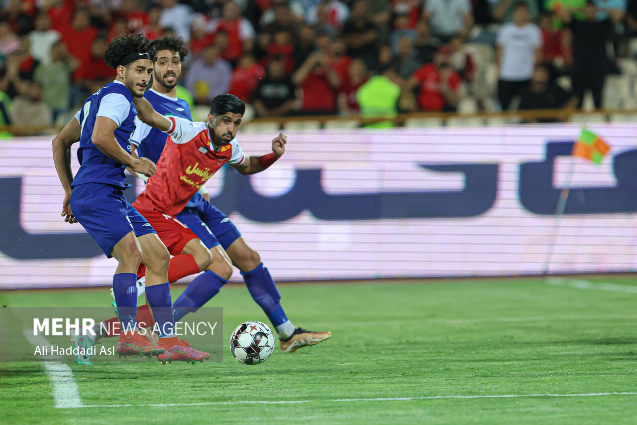 تکلیف آقایی پور و استقلال خوزستان هفته آینده مشخص می
شود