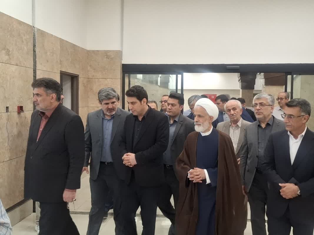 تکمیل تالار مرکزی سنندج پیگیری می‌شود