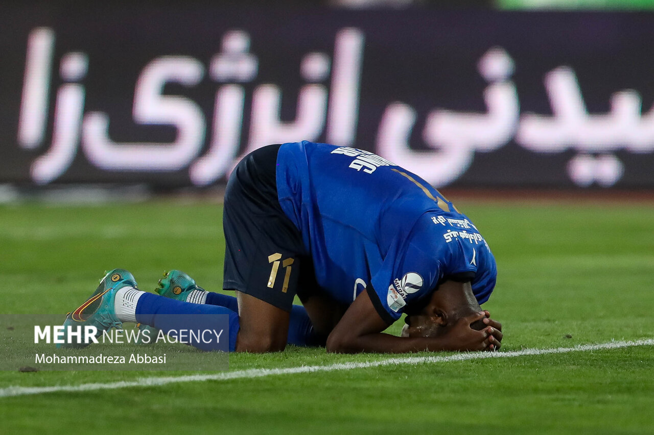 تیتر نگران کننده روزنامه عربستانی/ زنگ خطر برای استقلال ازریاض!