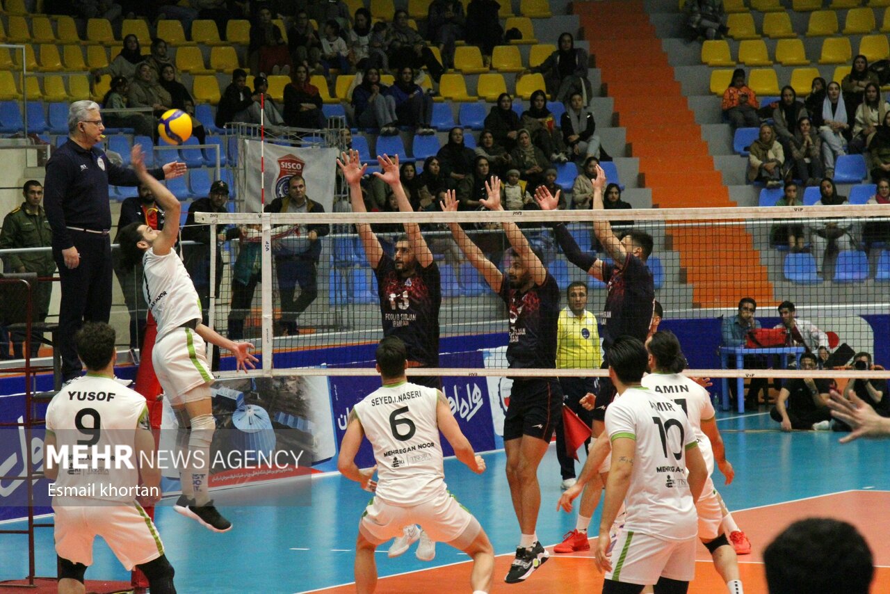 تیم فولاد سیرجان حریف شهداب در فینال لیگ والیبال شد
