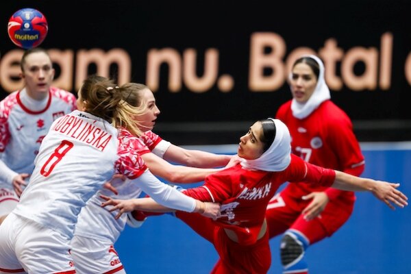 تیم ملی هندبال بانوان ایران برابر ژاپن شکست خورد