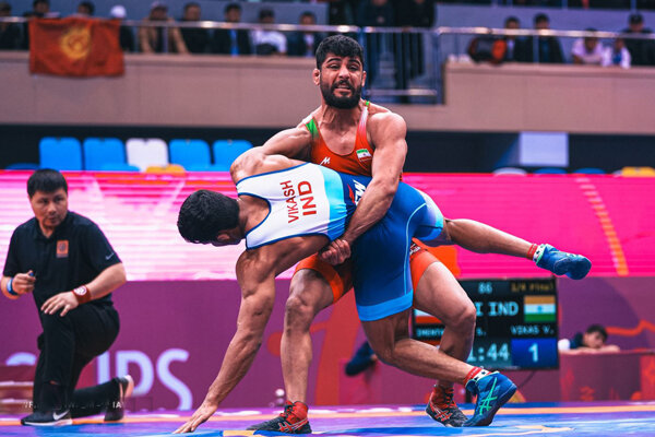 تیم ملی کشتی فرنگی ایران قهرمان آسیا شد/ در انتظار کسب چهارمدال