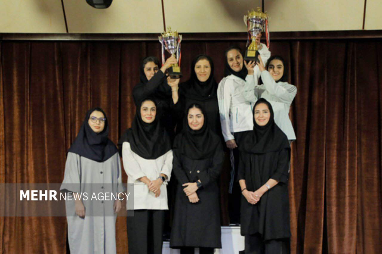 تیم نجات غریق بانوان البرز قهرمان کشور شد