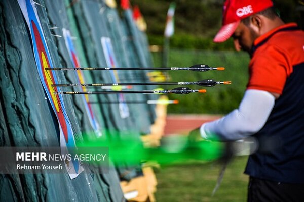 تیمی منتخب از ایران راهی مسابقات تیراندازی با کمان بغدادشد