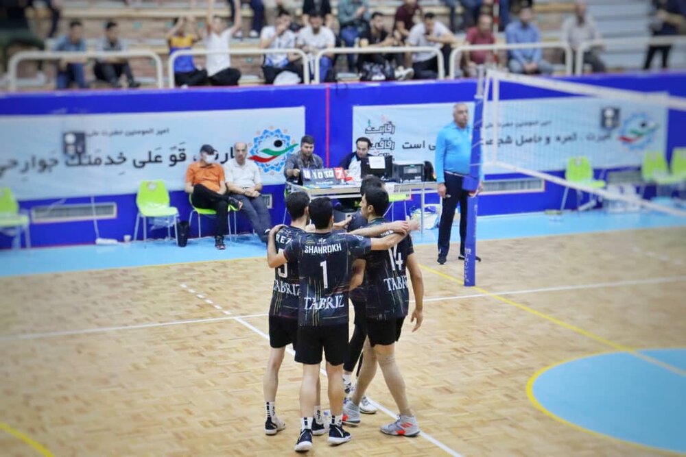 تیمهای راه یافته به مرحله نیمه نهایی بسکتبال و والیبال مشخص شدند