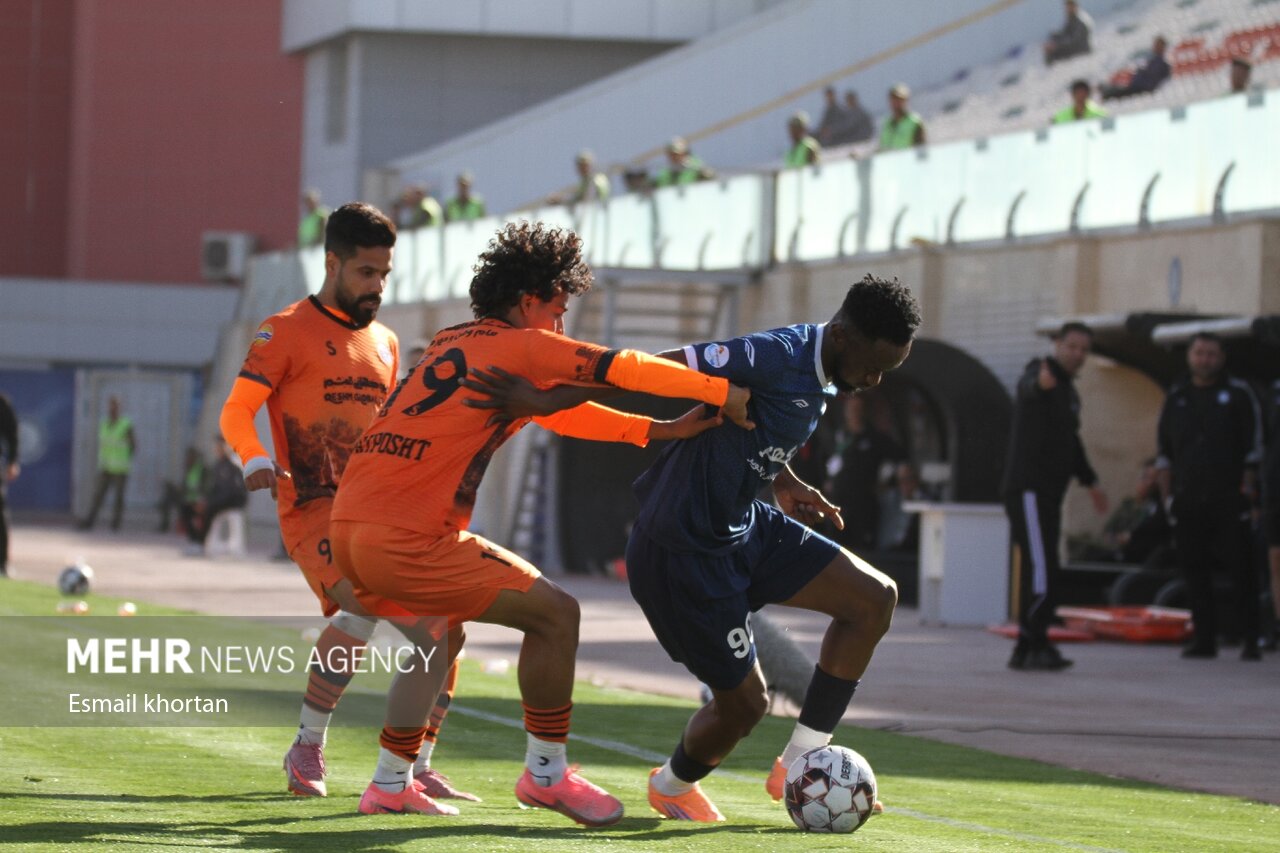 جام حذفی فوتبال – گل‌گهر سیرجان و شناور سازی قشم