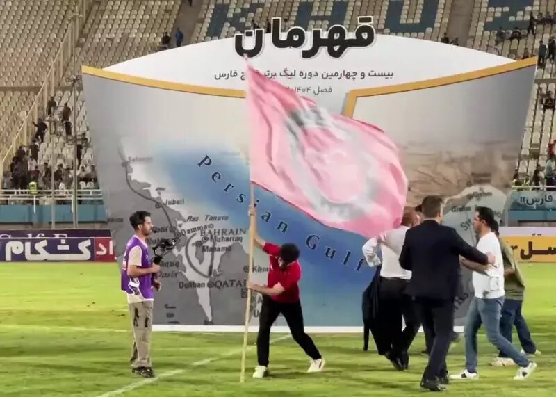 جام قهرمانی لیگ برتر به تراکتور اهدا شد