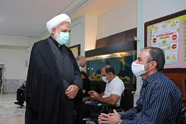 جانبازان ادامه‌دهندگان راه عاشوراییان و نماد ایثار هستند