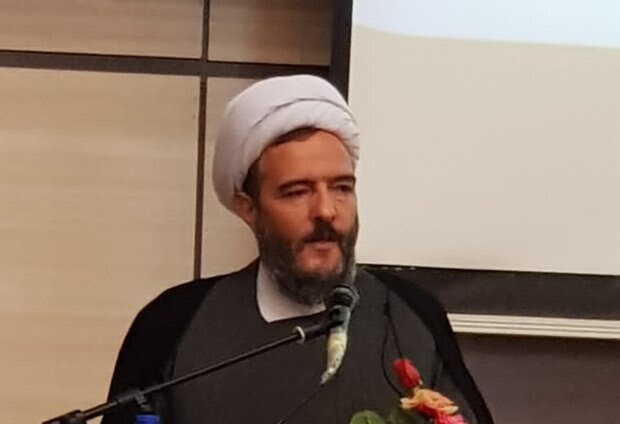 جایزه ملی زنده یاد آیتالله فاضل گروسی برگزار میشود