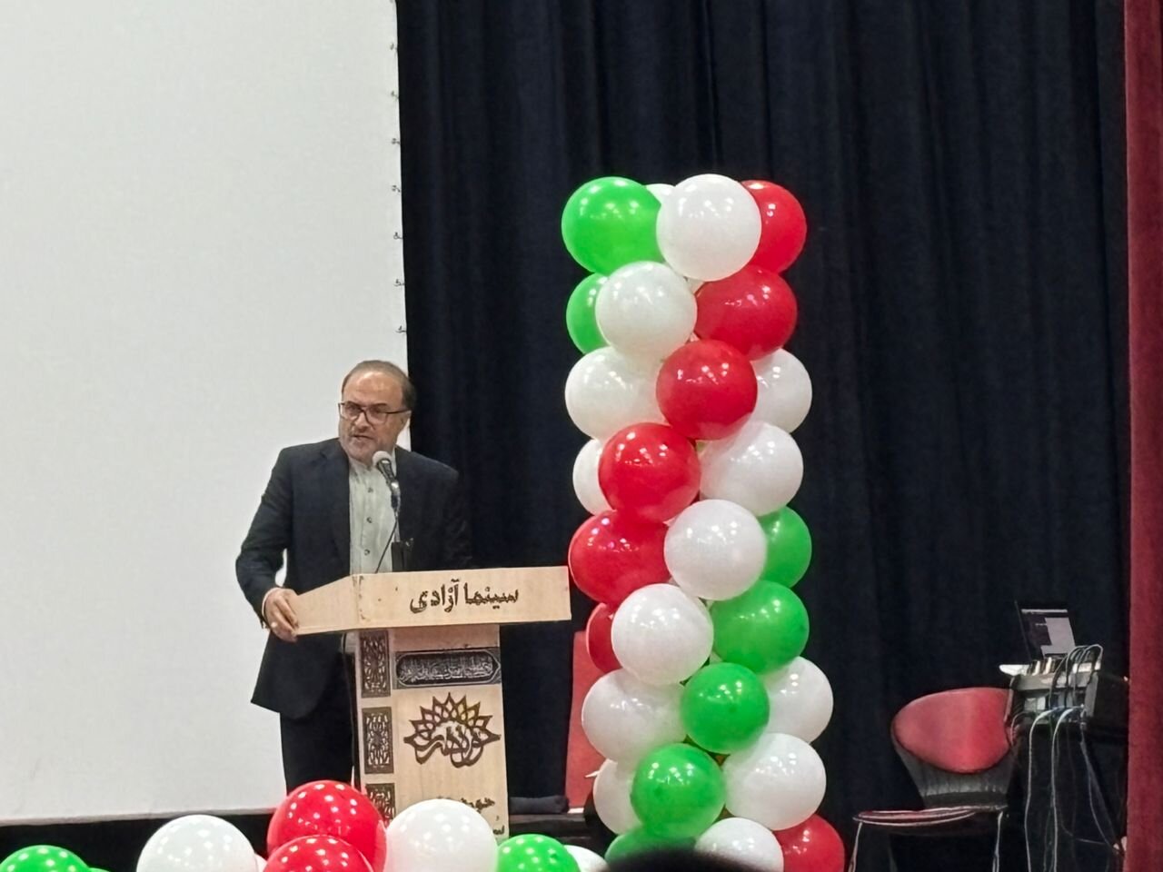 جایگاه امروز مسئولان حاصل زحمات معلمان است؛ ناترازی مدیریتی اصلاح شود