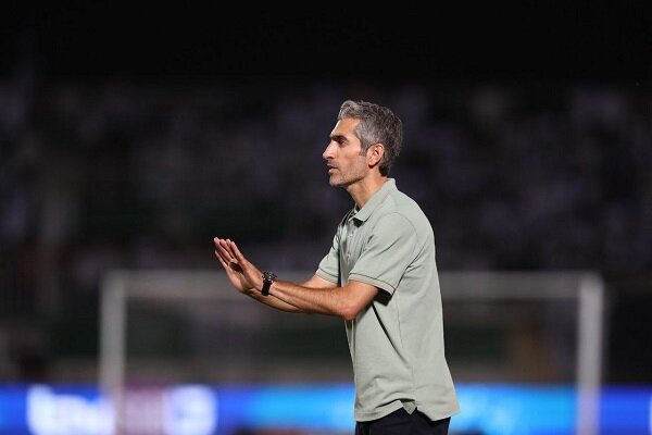 جباری روی مواضع اش ماند