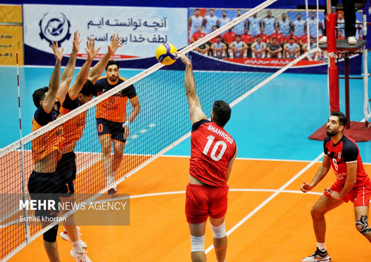 جدال سخت بالانشینان در اصفهان/ جنگ تن به تن تیمهای میانه جدول