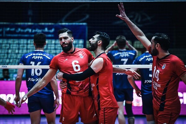 جدال سخت فولاد سیرجان و شهداب در فینال لیگ برتروالیبال