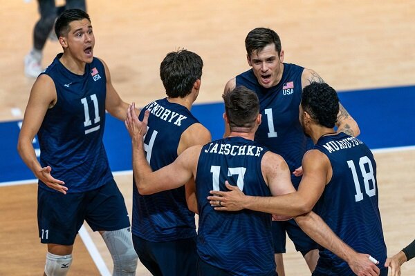 جدال سخت والیبالیستهای ایران با حریفی که با تمام مهرههامیآید