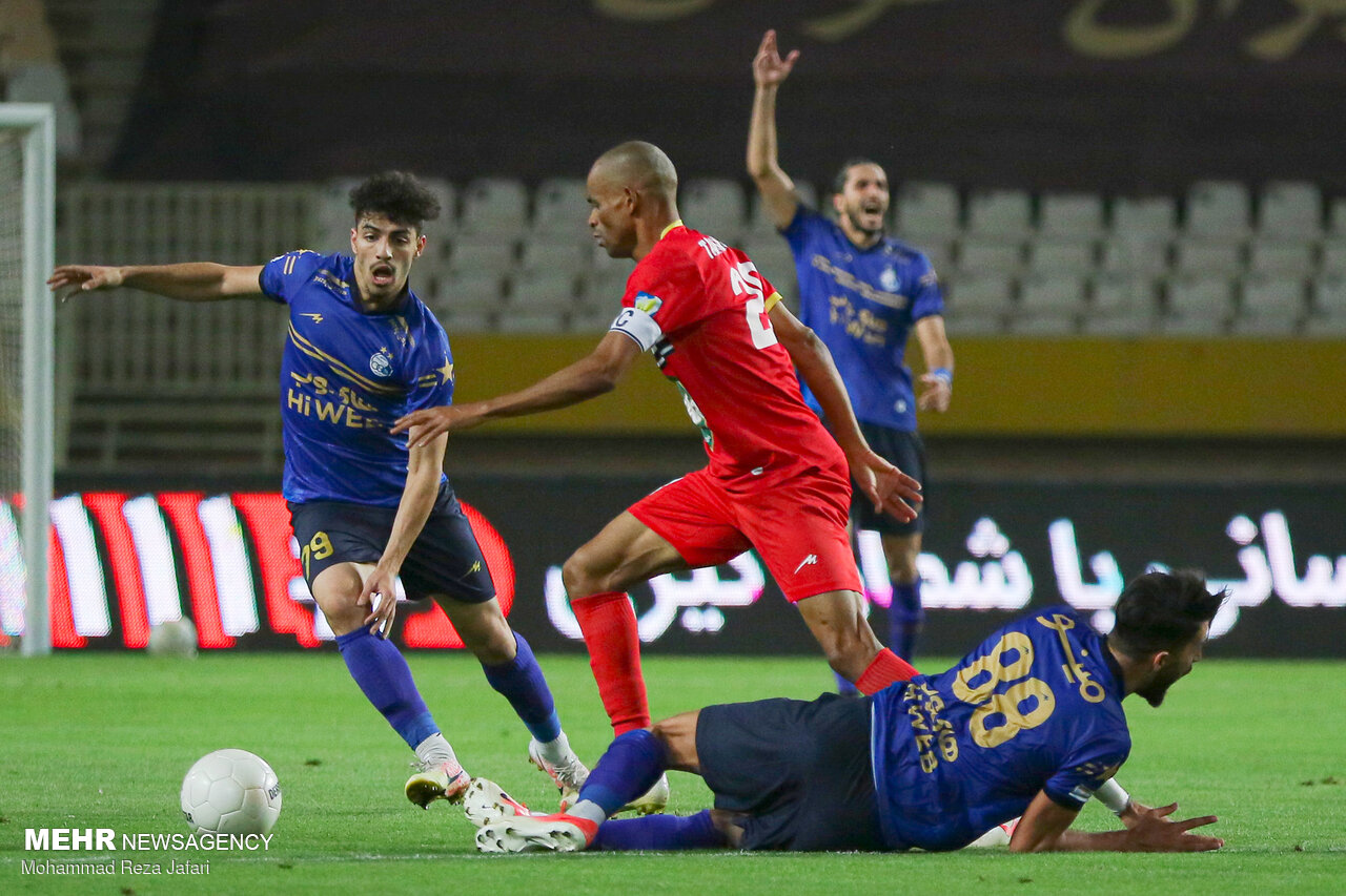 جدایی جنجالی و درگیری با مجیدی/ یکی از «شاهمهره»ها باید برود!