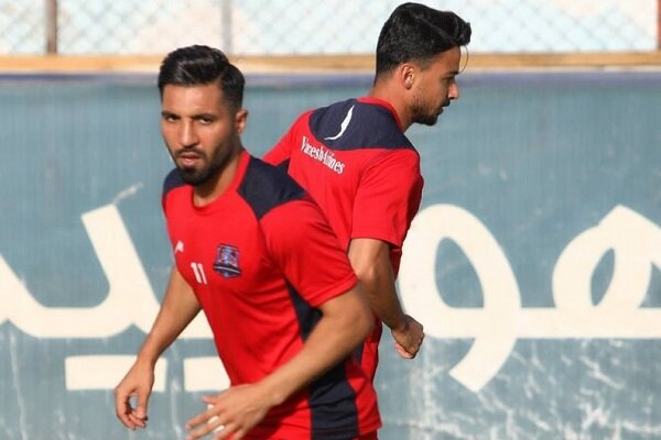 جدایی هافبک نساجی قطعی شد/ فرشید اسماعیلی به پیکان میرود