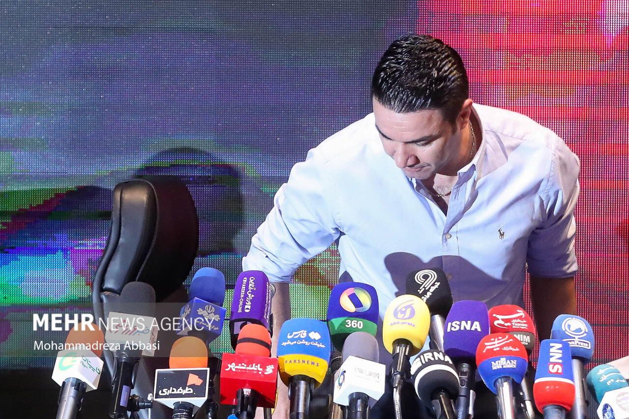 جریمه عجیب باشگاه استقلال به خاطر محل مصاحبه جوادنکونام!