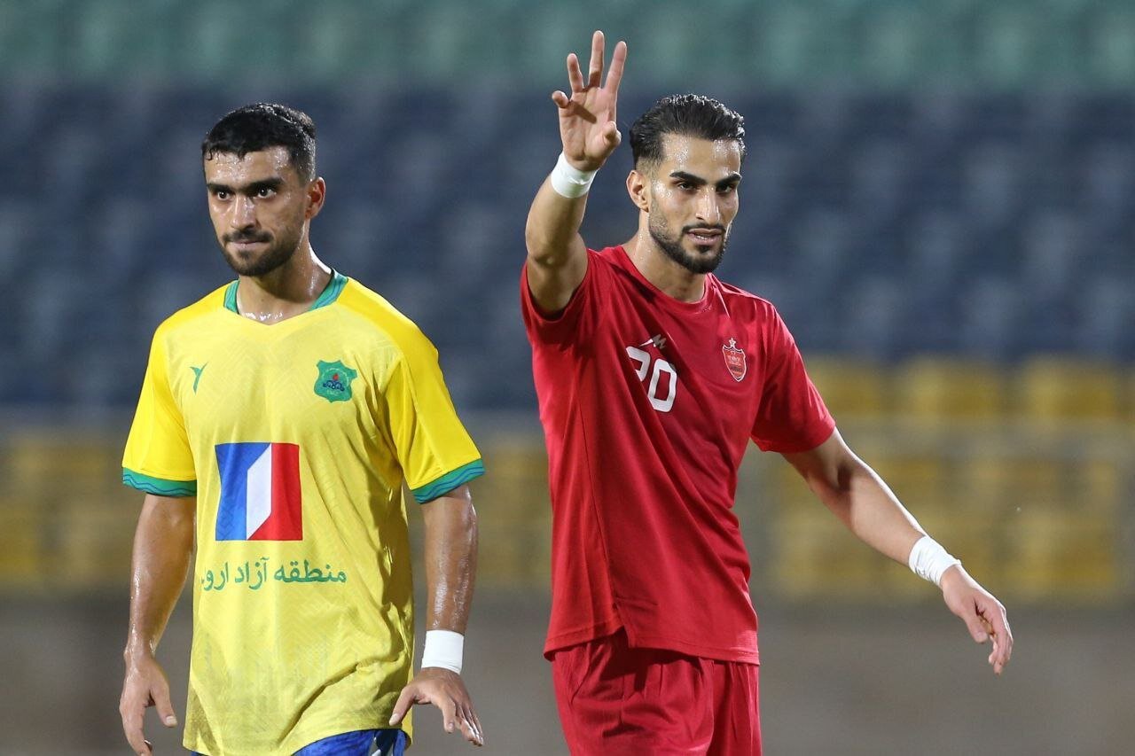 جریمه ۲۰ درصدی برای مهاجم غایب پرسپولیس