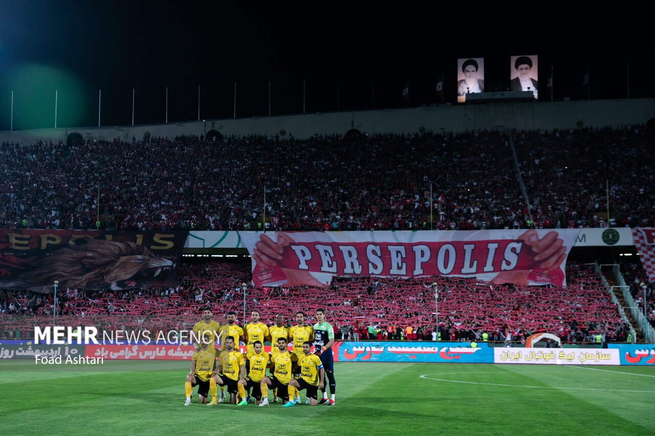 جریمه ۲۰۰ میلیونی پرسپولیس وسپاهان/ بانوان تنها تماشاگران بازی