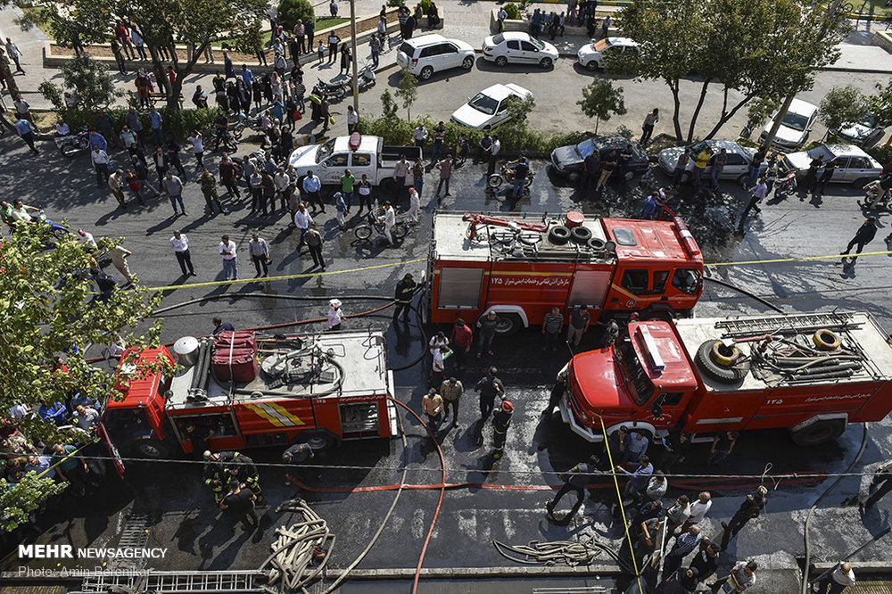 جزییات حریق یک انبار در خیابان شهید رجایی تهران