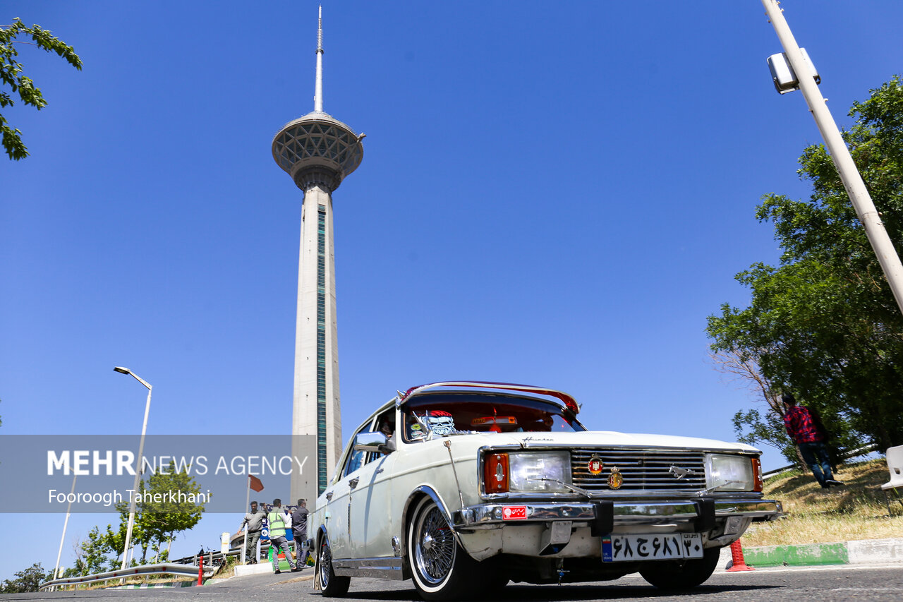 جشن تولد «پیکان» در برج میلاد