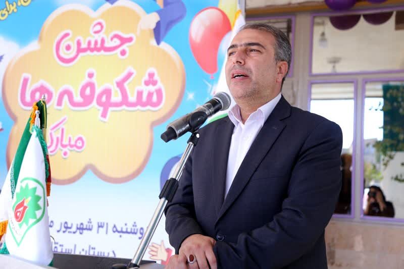 جشن شکوفه‌ها آغاز خلق دوباره نظام تعلیم و تربیت است