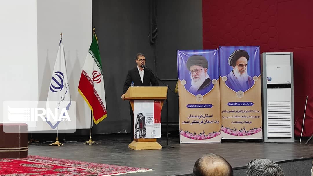 جشنواره تئاتر کُردی سقز در تقویم مرکز هنرهای نمایشی وزارت فرهنگ ثبت شود