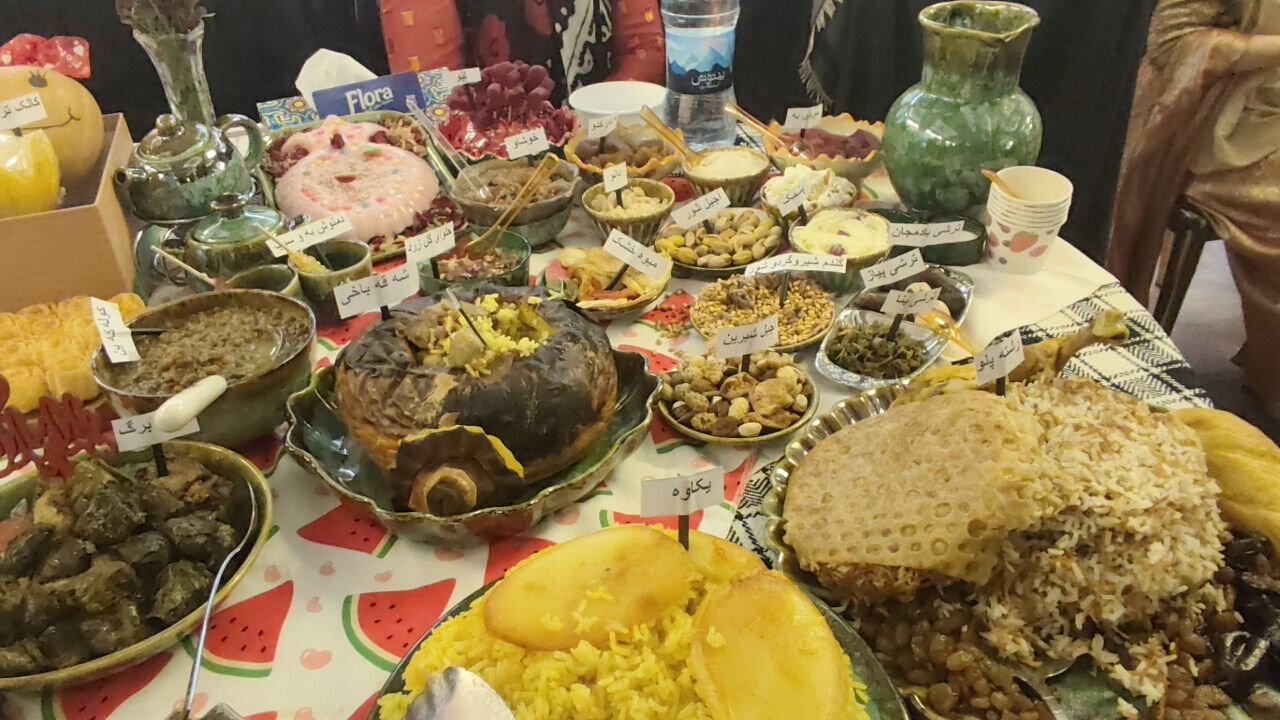 جشنواره سفره کردی «شه‌و چله» معرف غذاهای محلی کردستان